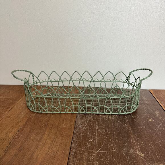 Vintage Metal Wire Oblong Decorative Gathering Basket with Handles‎ - Picture 1 of 9